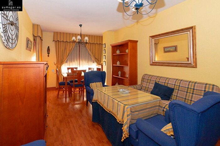 Casas en venta y pisos alquiler - 1