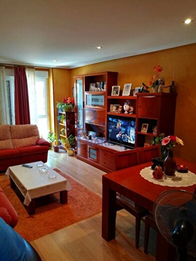 Casas en venta y pisos alquiler - 2