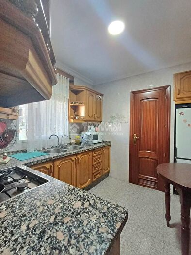 Casas en venta y pisos alquiler - 3