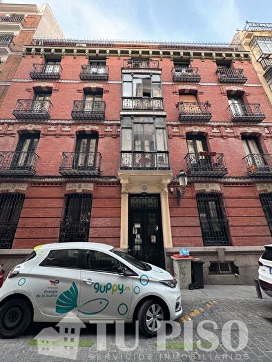 Casas en venta y pisos alquiler - 1
