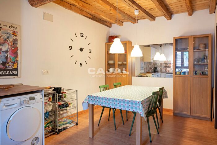 Casas en venta y pisos alquiler - 3