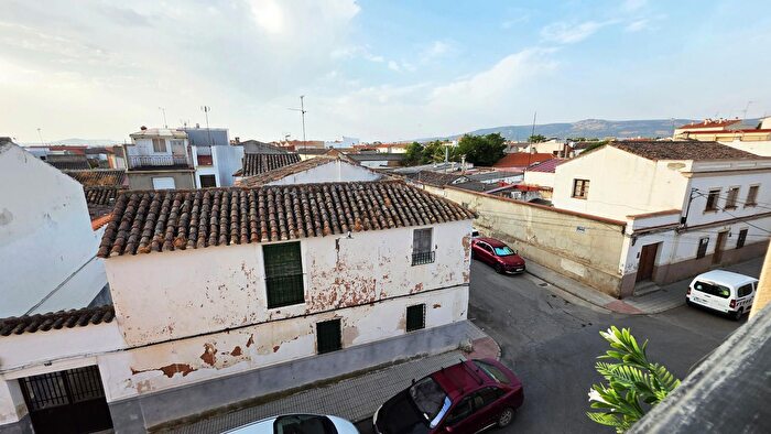 Casas en venta y pisos alquiler - 2