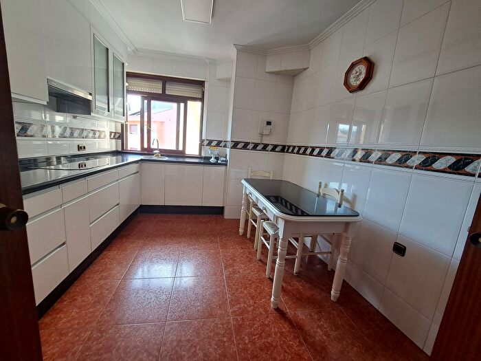 Piso en venta en Centro Casco Histórico, Plaza de América de 4 habitaciones