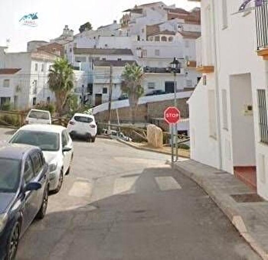 Piso en venta en Torre Alháquime, Cádiz de 3 habitaciones