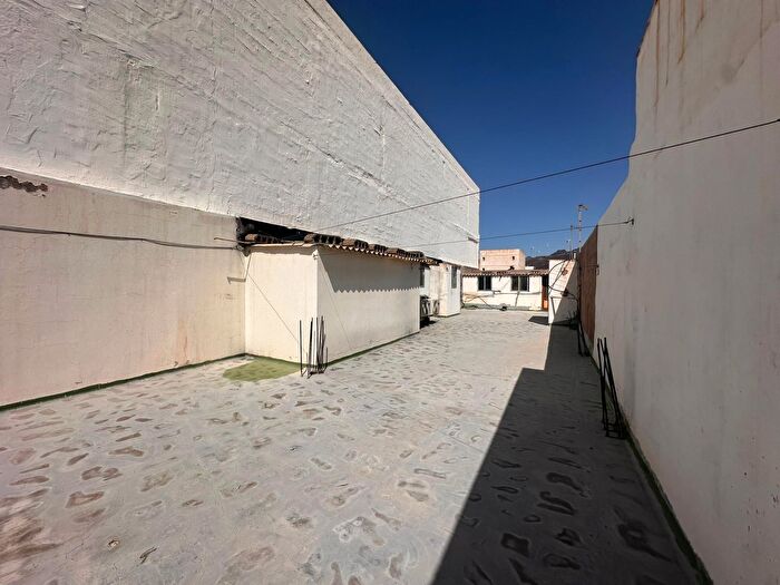 Casa en venta en Vecindario El Doctoral Cruce de Sardina, Santa Lucía de Tirajana de 6 habitaciones