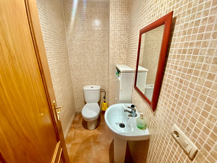 Casas en venta y pisos alquiler - 2
