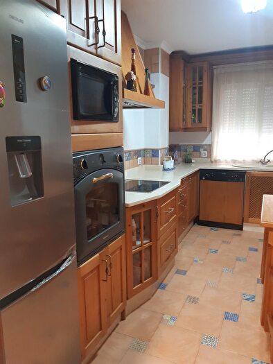 Casas en venta y pisos alquiler - 3