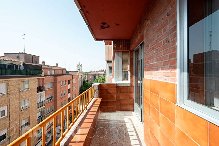 Casas en venta y pisos alquiler - 3