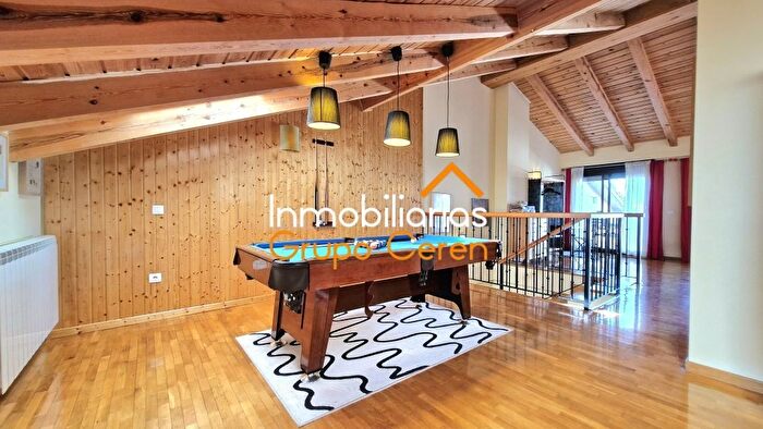 Casas en venta y pisos alquiler - 1