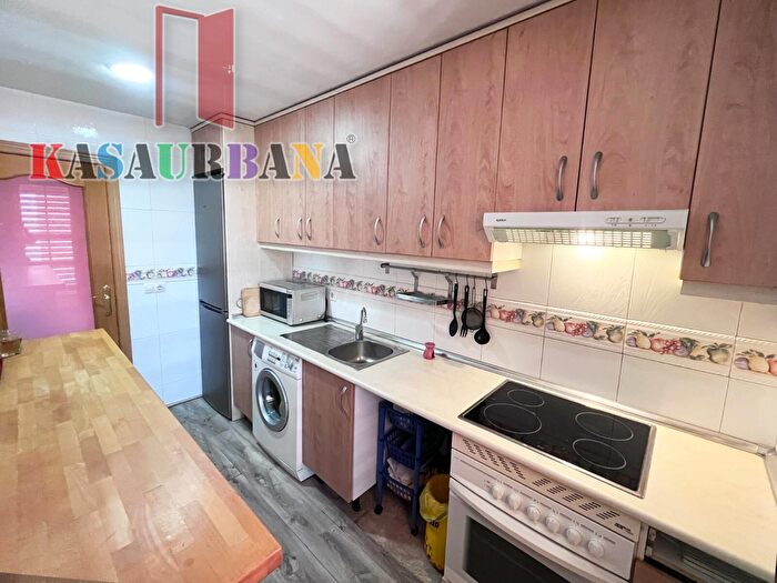 Casas en venta y pisos alquiler - 2