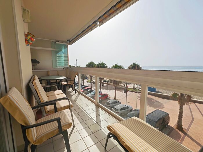 Piso en alquiler en Las Gaviotas Carvajal, Fuengirola de 4 habitaciones
