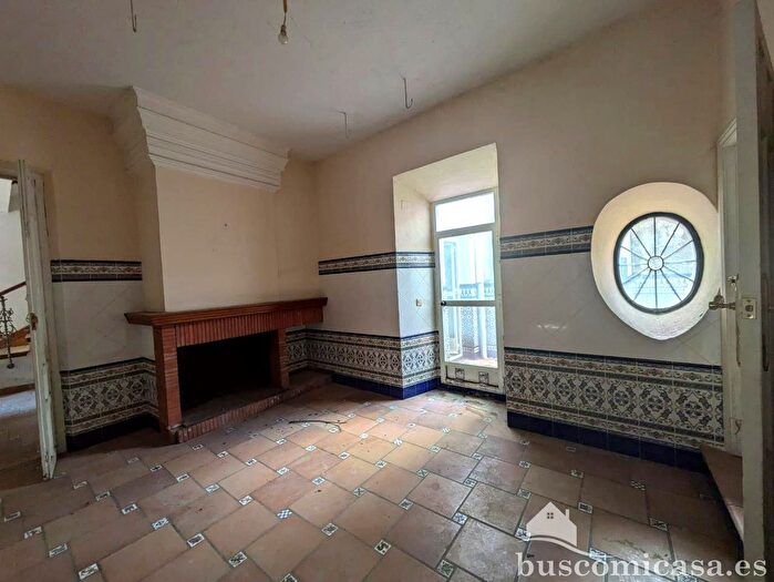 Casas en venta y pisos alquiler - 3