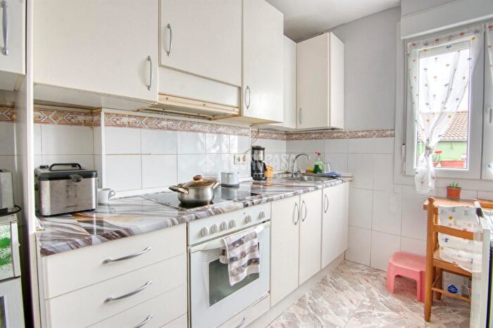 Casas en venta y pisos alquiler - 2