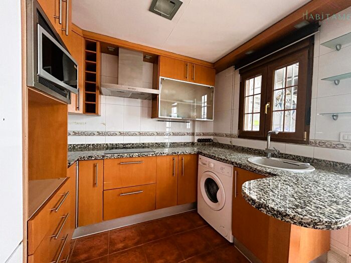 Casas en venta y pisos alquiler - 3