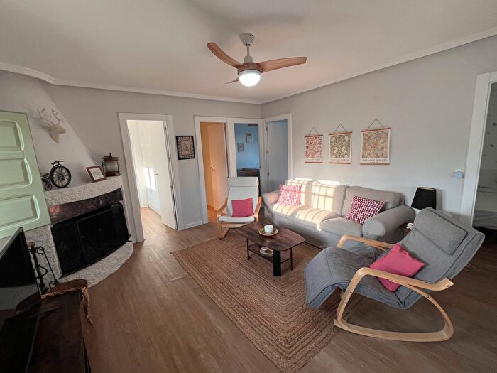 Casas en venta y pisos alquiler - 2
