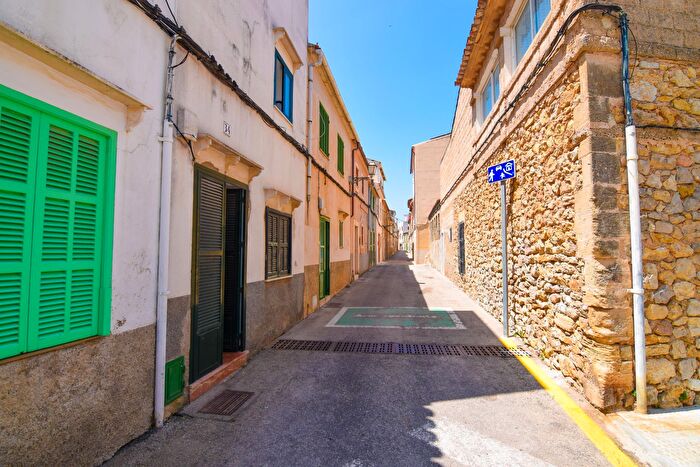 Casas en venta y pisos alquiler - 1
