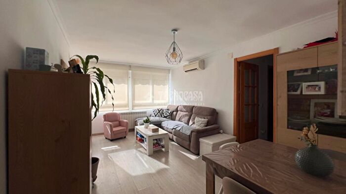 Casas en venta y pisos alquiler - 1