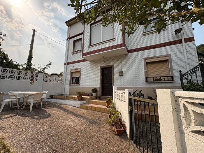 Casas en venta y pisos alquiler - 2