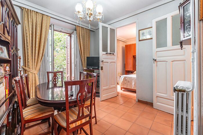 Piso en venta en Centro, Palacio de 4 habitaciones