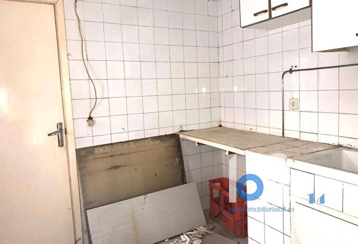 Casas en venta y pisos alquiler - 2
