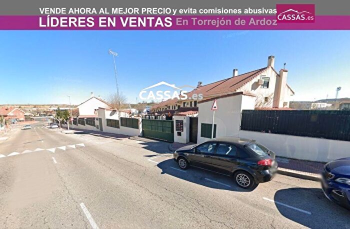 Casas en venta y pisos alquiler - 1
