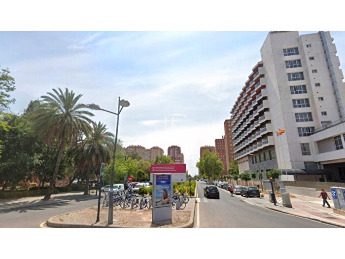Piso en venta en Comunitat Valenciana, València de 3 habitaciones