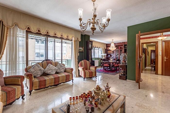 Piso en venta en Ronda, Fígares de 5 habitaciones