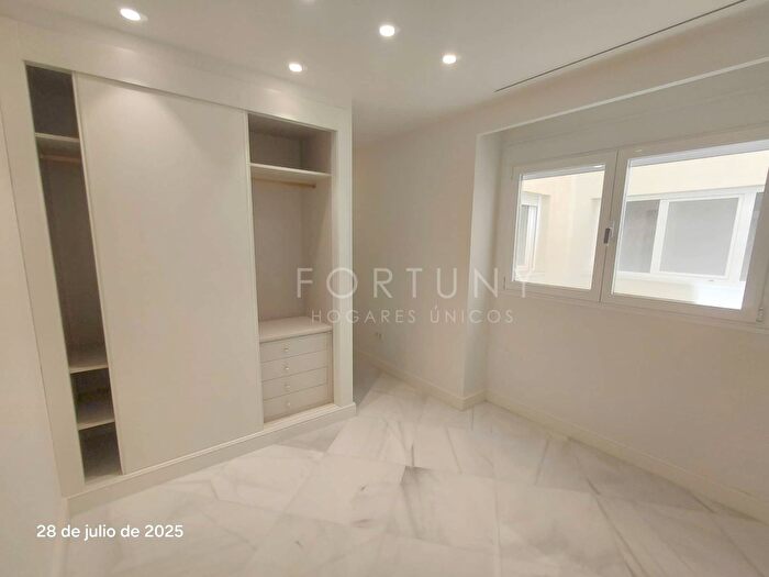 Casas en venta y pisos alquiler - 2