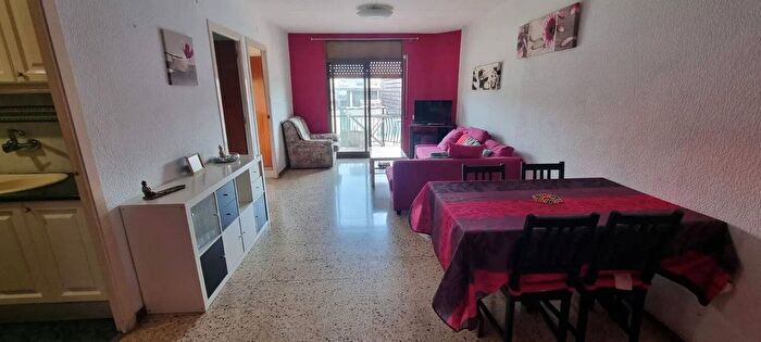 Piso en venta en Cataluña, Barcelona de 4 habitaciones