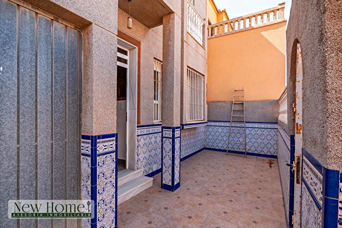 Casas en venta y pisos alquiler - 1