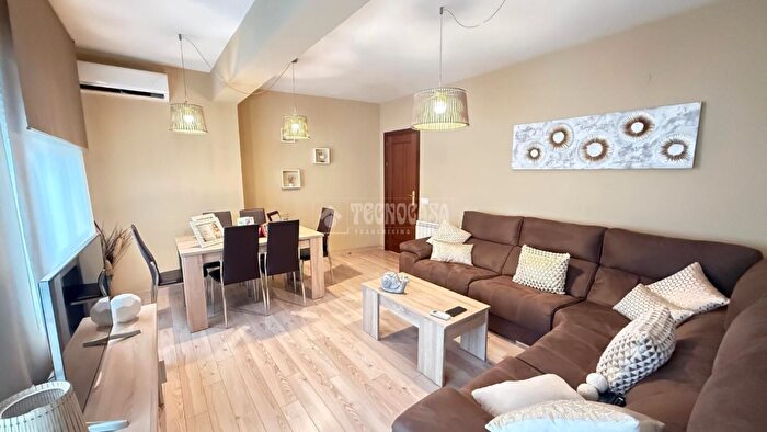 Casas en venta y pisos alquiler - 1