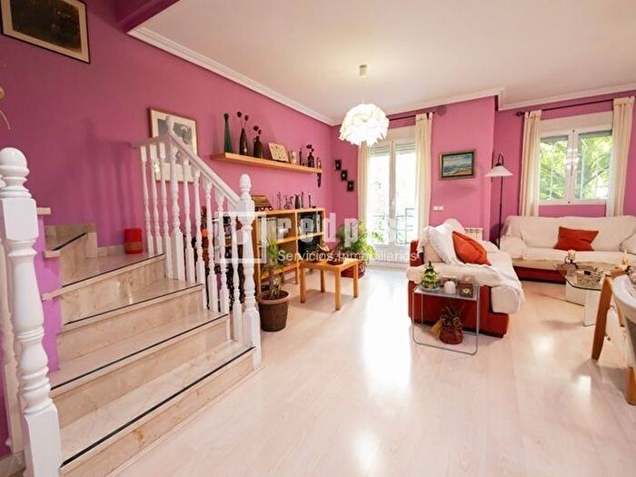 Casas en venta y pisos alquiler - 3