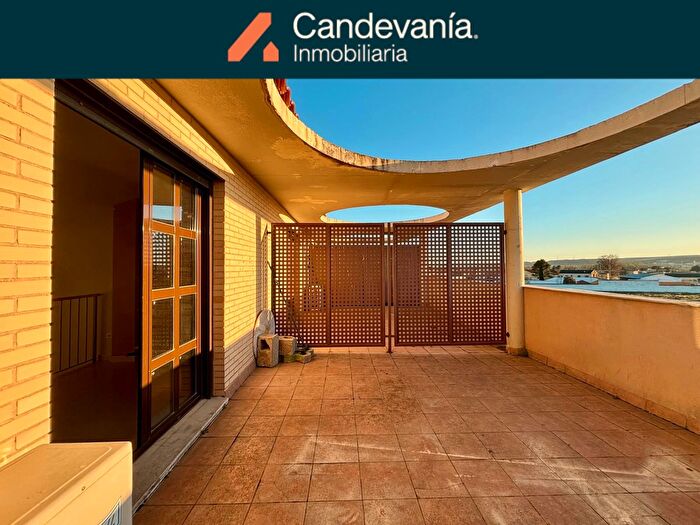 Casas en venta y pisos alquiler - 1