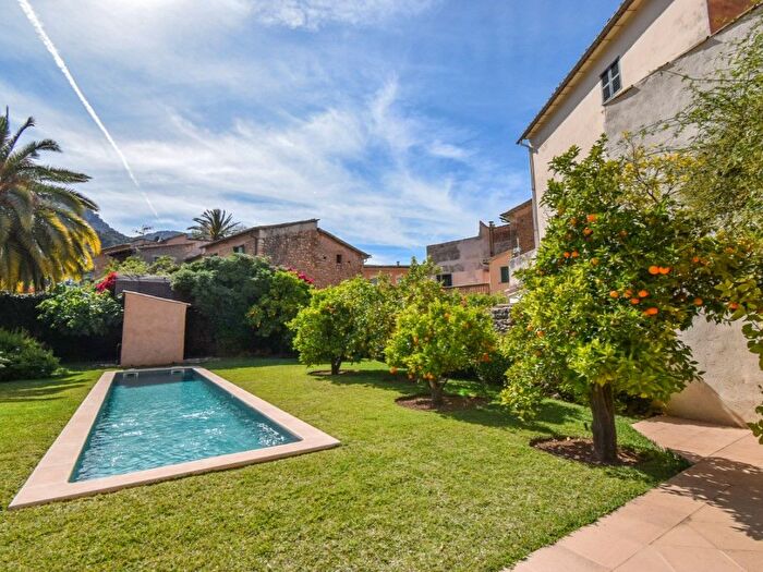 Casas en venta y pisos alquiler - 1