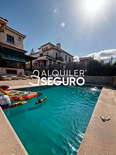 Casas en venta y pisos alquiler - 1