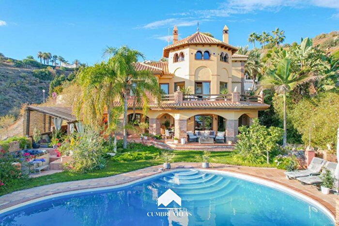 Casa en venta en Monte los Almendros El Pargo Costa Aguilera, Salobreña de 6 habitaciones