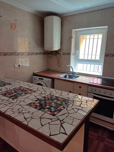 Casas en venta y pisos alquiler - 1