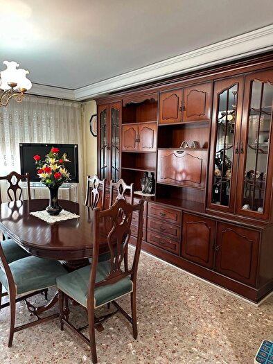 Casas en venta y pisos alquiler - 1