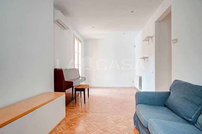 Piso en venta en Eixample, Sagrada Família de 3 habitaciones