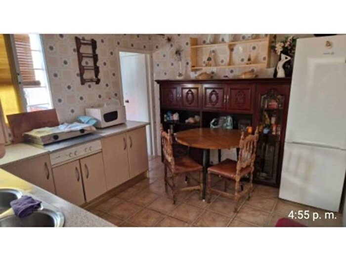 Casas en venta y pisos alquiler - 2