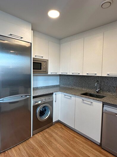 Casas en venta y pisos alquiler - 3