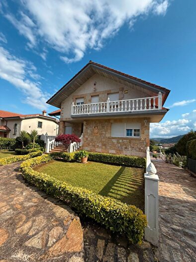 Casa en venta en Arnuero, Cantabria de 5 habitaciones