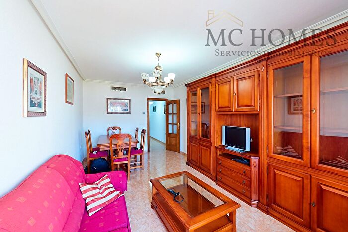 Casas en venta y pisos alquiler - 2