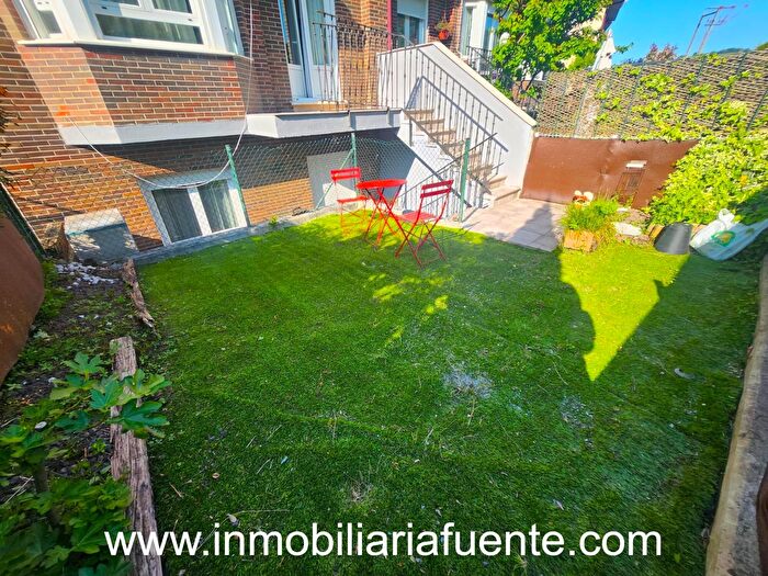 Casas en venta y pisos alquiler - 2
