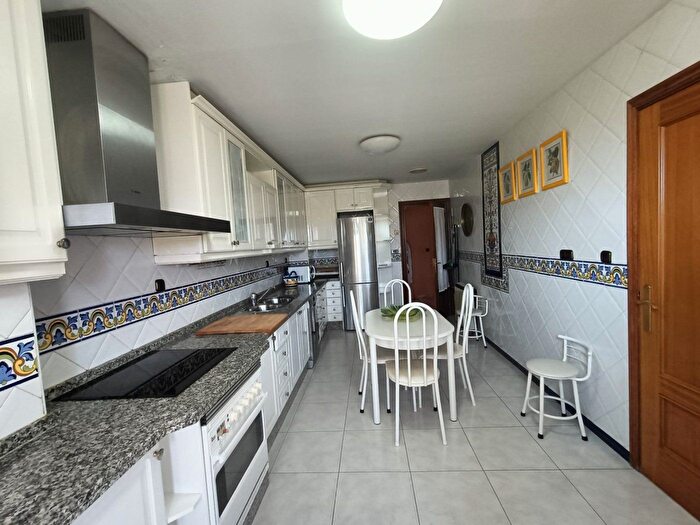 Casas en venta y pisos alquiler - 2