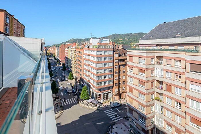 Casas en venta y pisos alquiler - 1