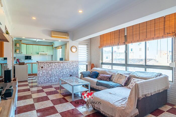 Casas en venta y pisos alquiler - 1