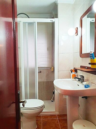 Casas en venta y pisos alquiler - 2