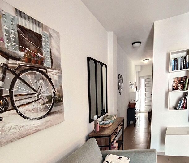 Casas en venta y pisos alquiler - 3