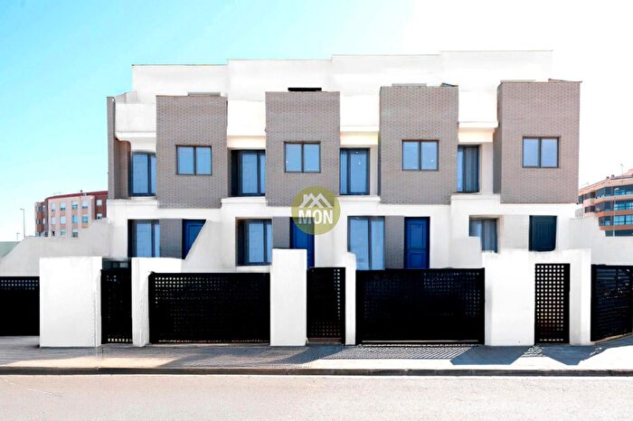 Casas en venta y pisos alquiler - 1